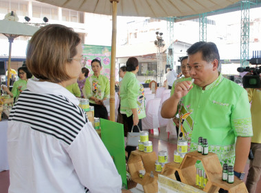 สกจ.ร่วมงานแถลงข่าวการจัดงานวันส้มโอขาวแตงกวา ... พารามิเตอร์รูปภาพ 5