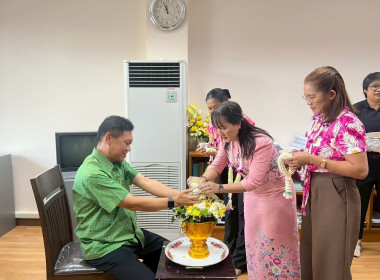 สำนักงานสหกรณ์จังหวัดชัยนาท ร่วมสืบสานประเพณีสงกรานต์ ... พารามิเตอร์รูปภาพ 1
